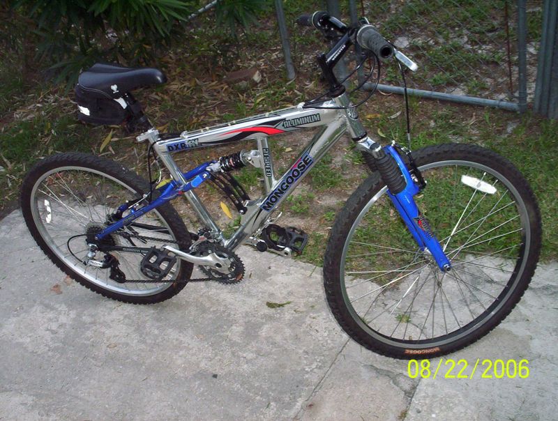 Mongoose dxr mountain bike deals
